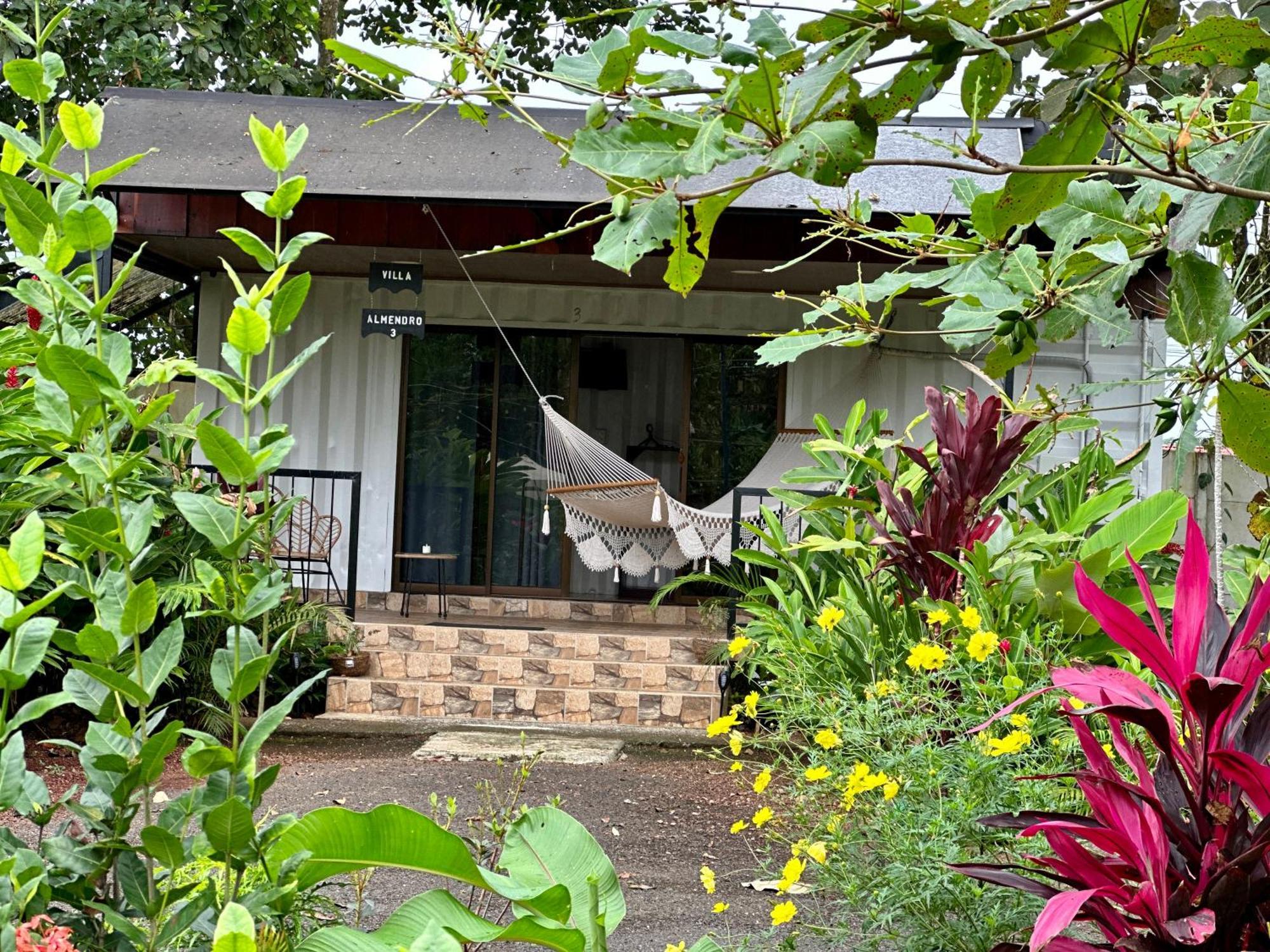 Almendros Eco-Villas La Fortuna 外观 照片