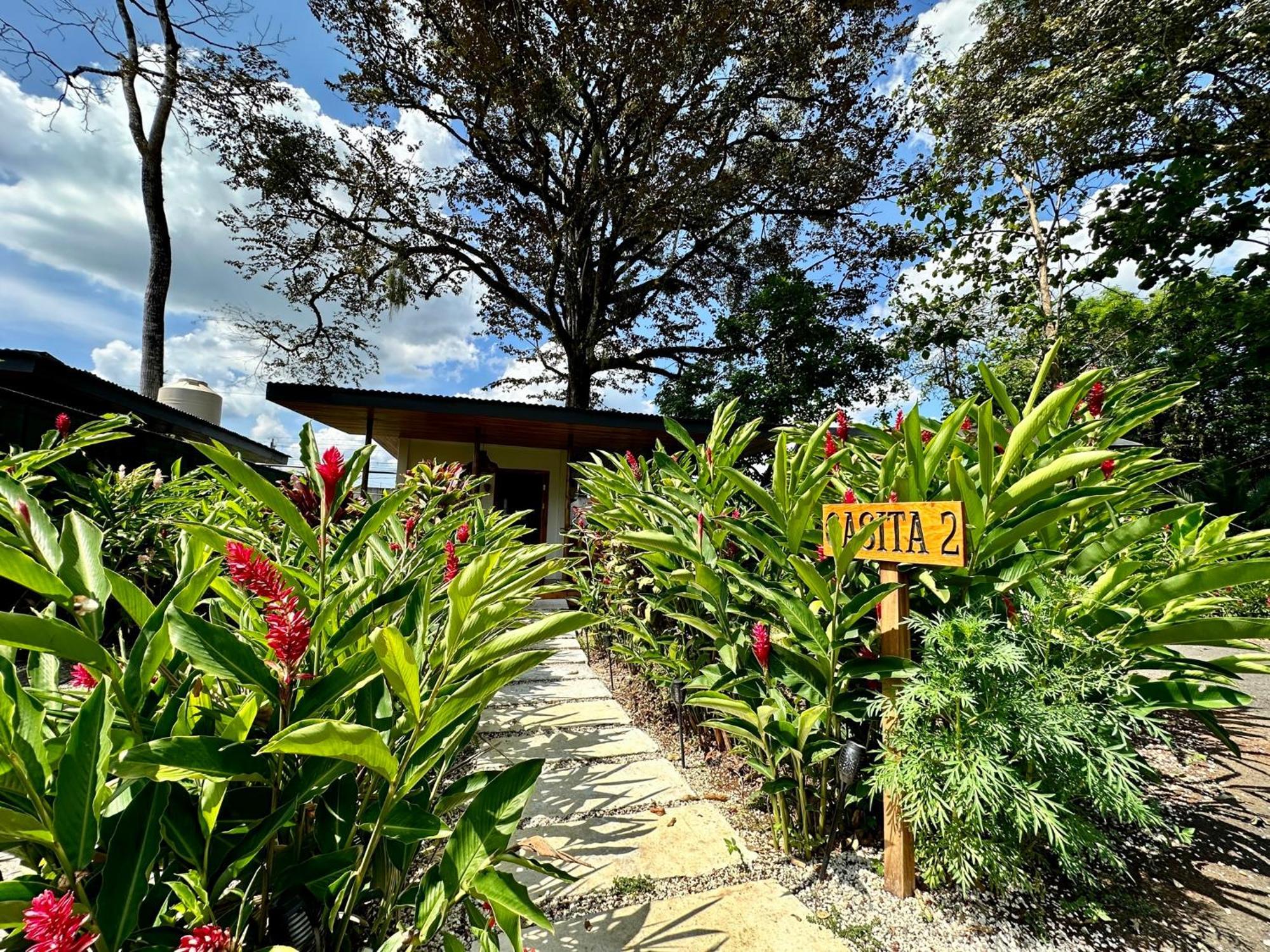 Almendros Eco-Villas La Fortuna 外观 照片